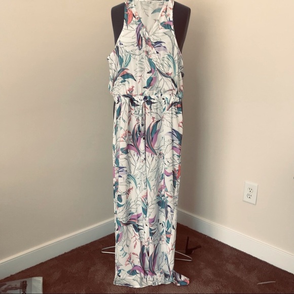 NWT Apana Light floral Jumpsuit Size M - Picture 2 of 7